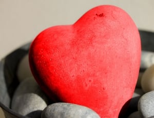 red heart shape pebble decor thumbnail