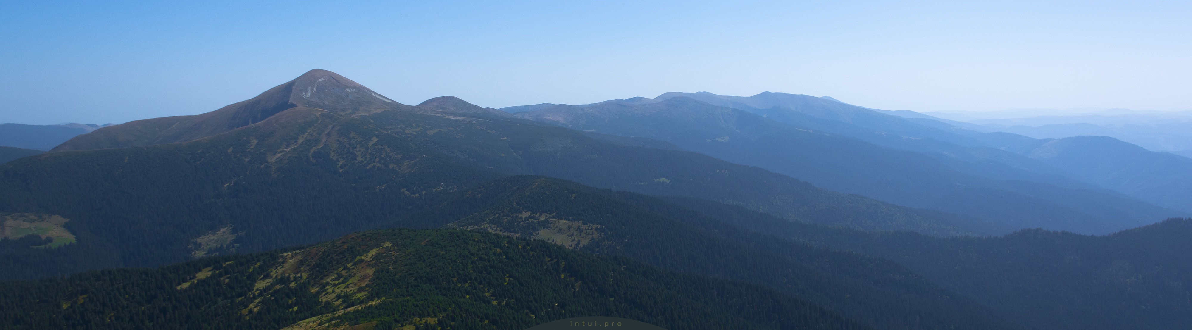 The Goverla mountain and the Chornohora ridge