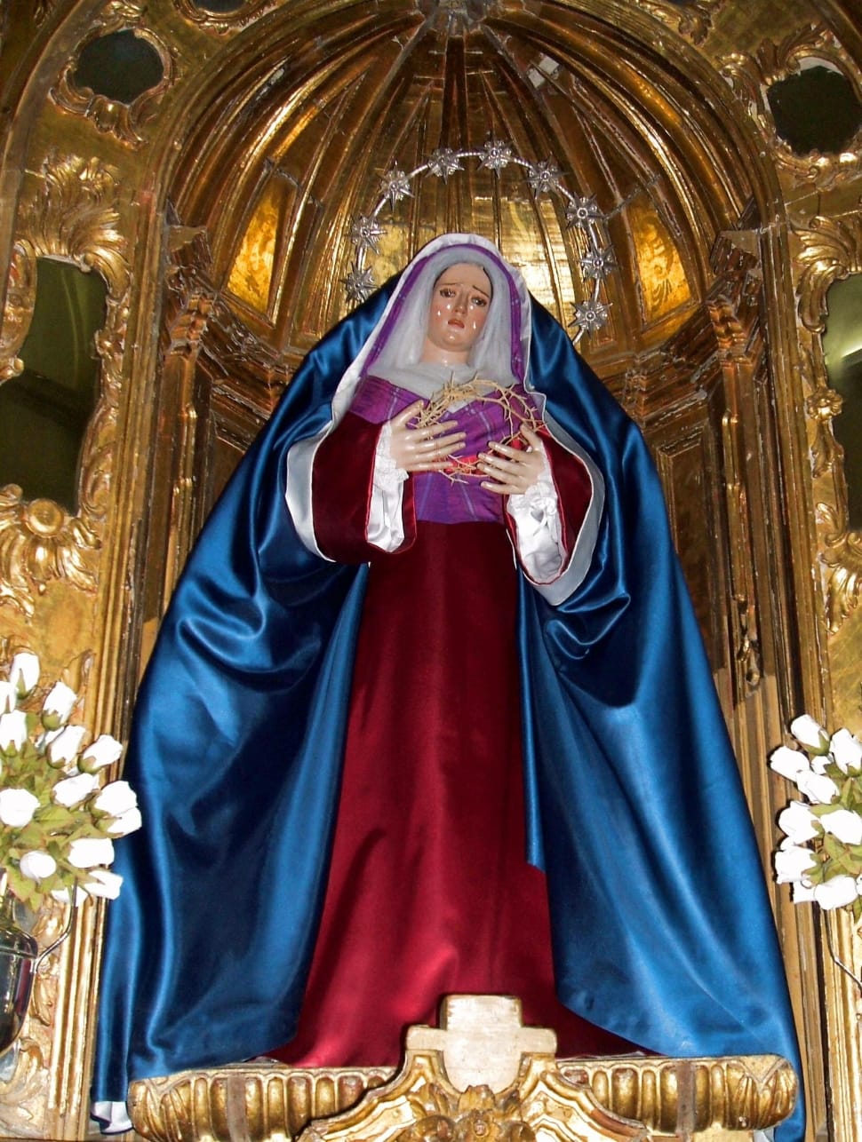 virgin mary statue preview
