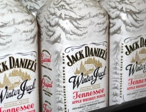 jack daniel's winter jack tennessee apple whiskey punch thumbnail