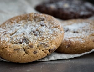two brown cookies thumbnail