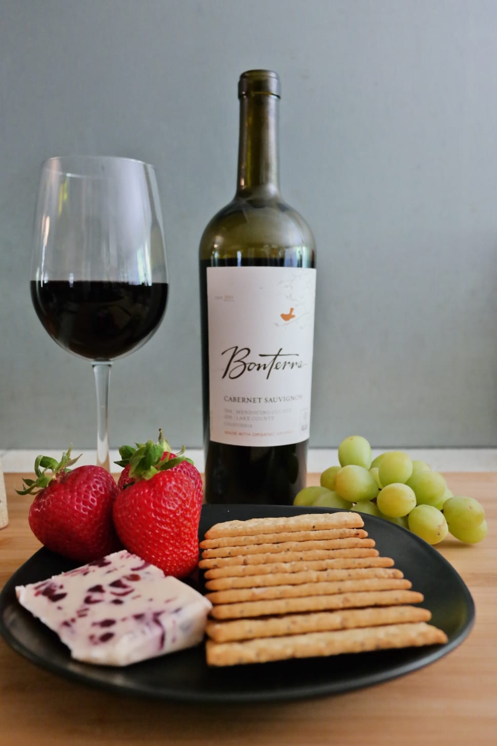 wine-cheese-fruit-crackers-wallpaper-preview.jpg