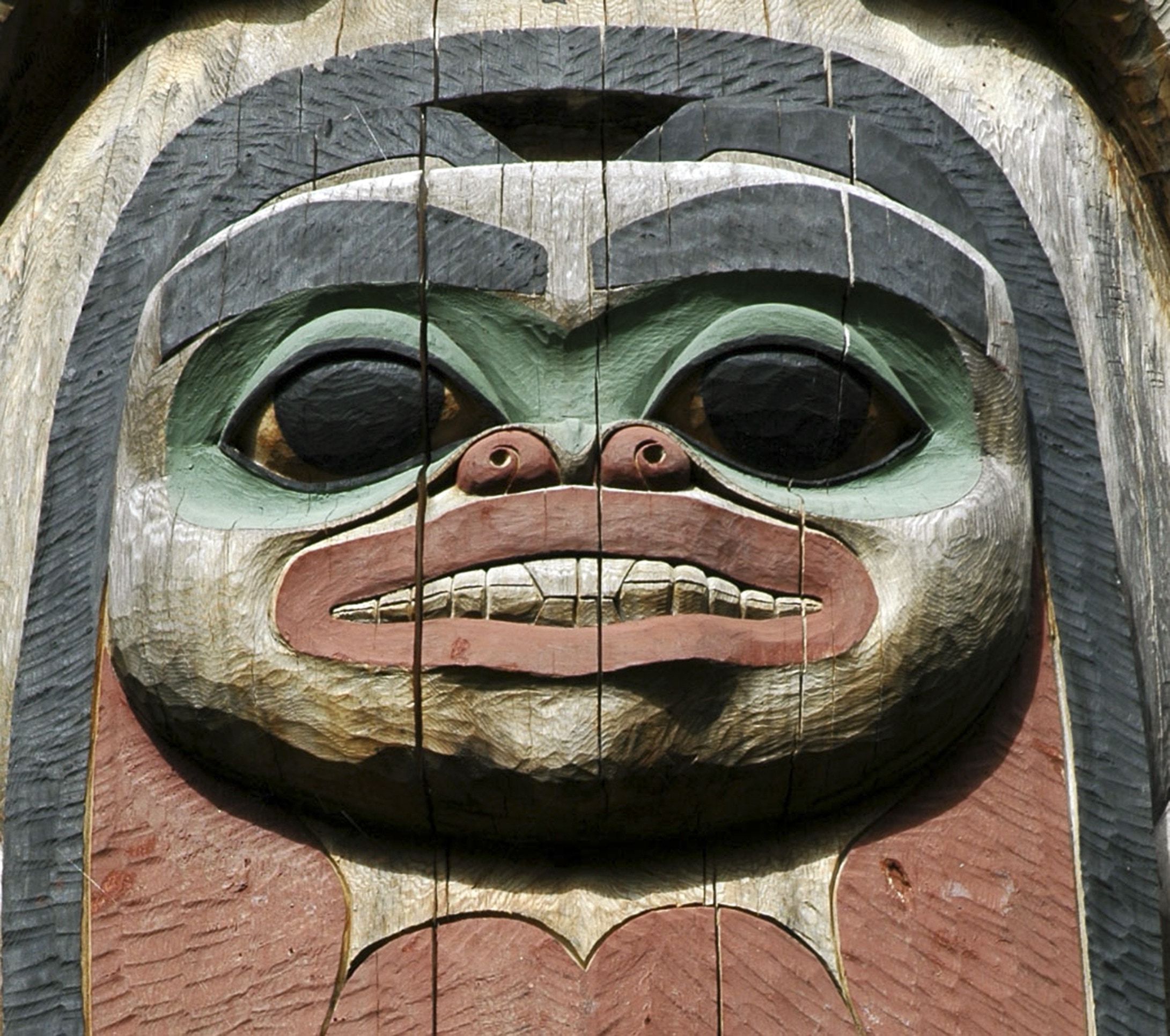 brown and gray wooden totem figure