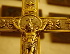 brass crucifix ornament thumbnail