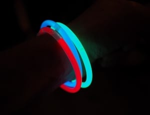 3 luminous silicone bands thumbnail