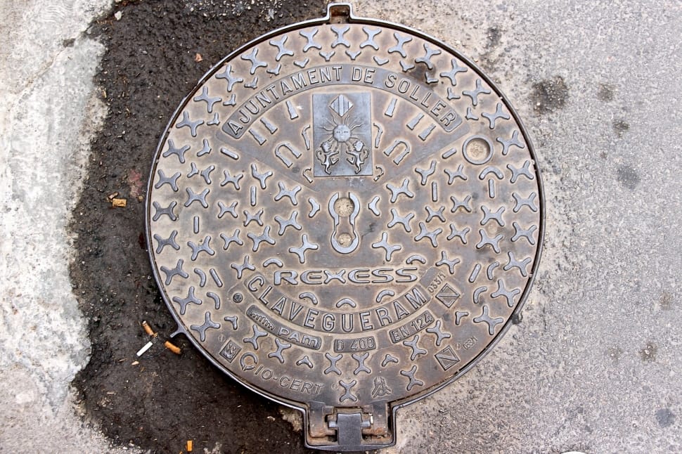 Manhole Covers, Cast Iron, Shaft, close-up, no people preview