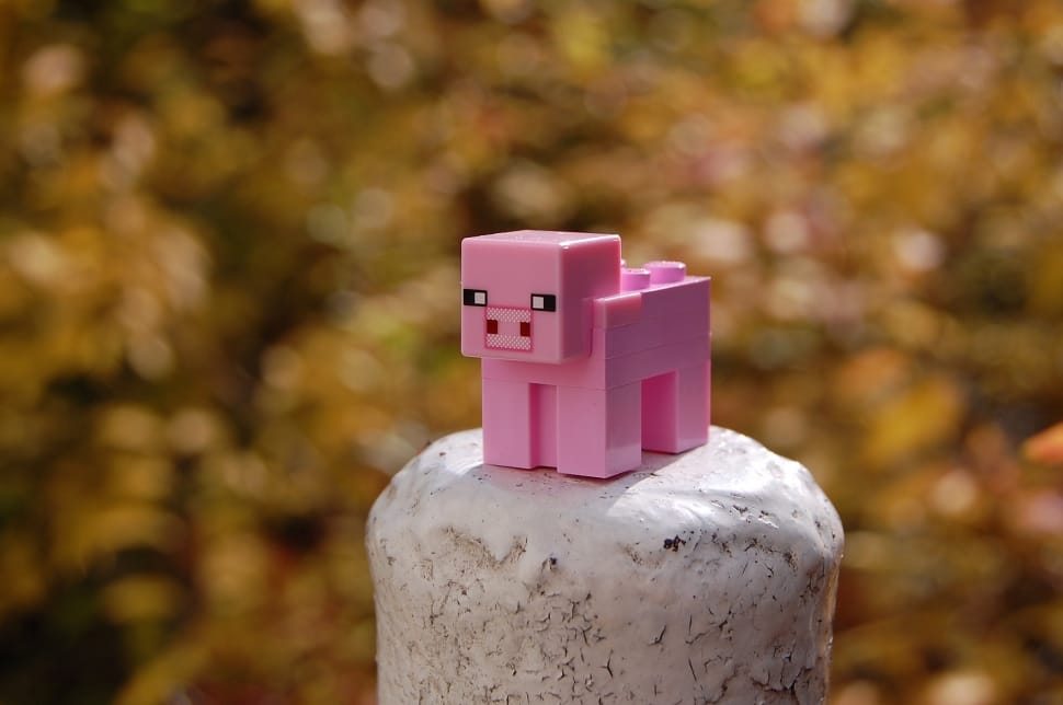 pink minecraft pig toy preview
