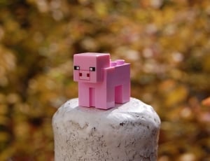pink minecraft pig toy thumbnail