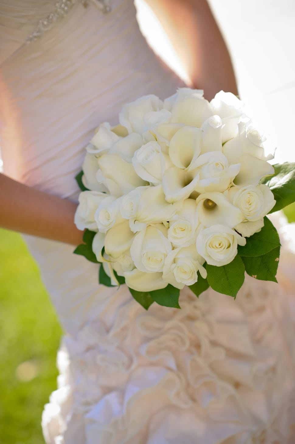 white flower bouquet preview