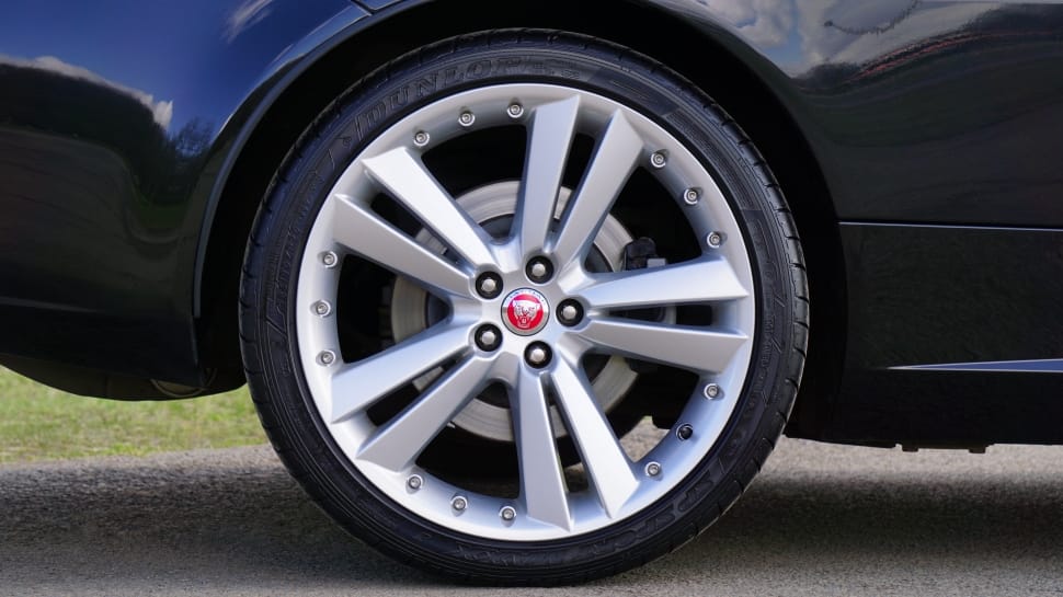 gray 5 spoke car wheel preview