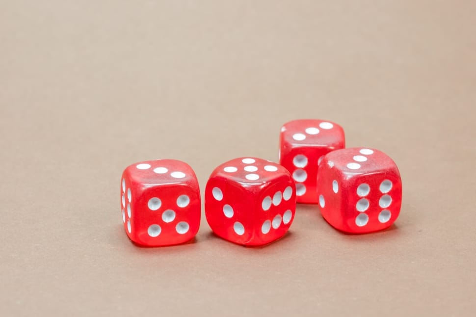 4 game red and white dices preview