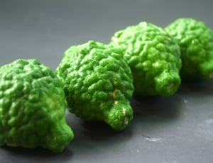 4 green fruits thumbnail