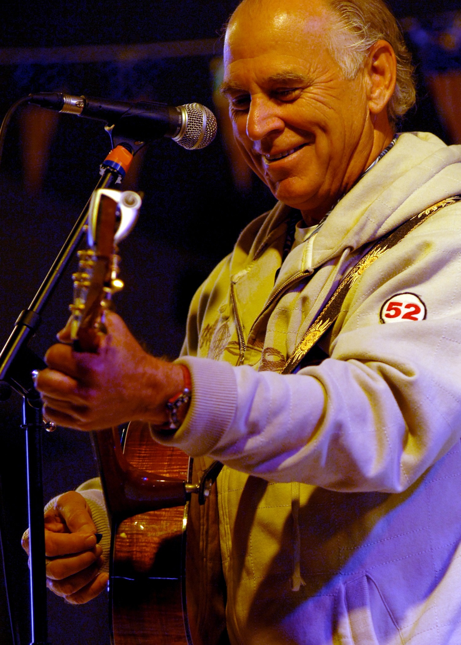 Singer, Jimmy Buffet, Guitarist, music, one person