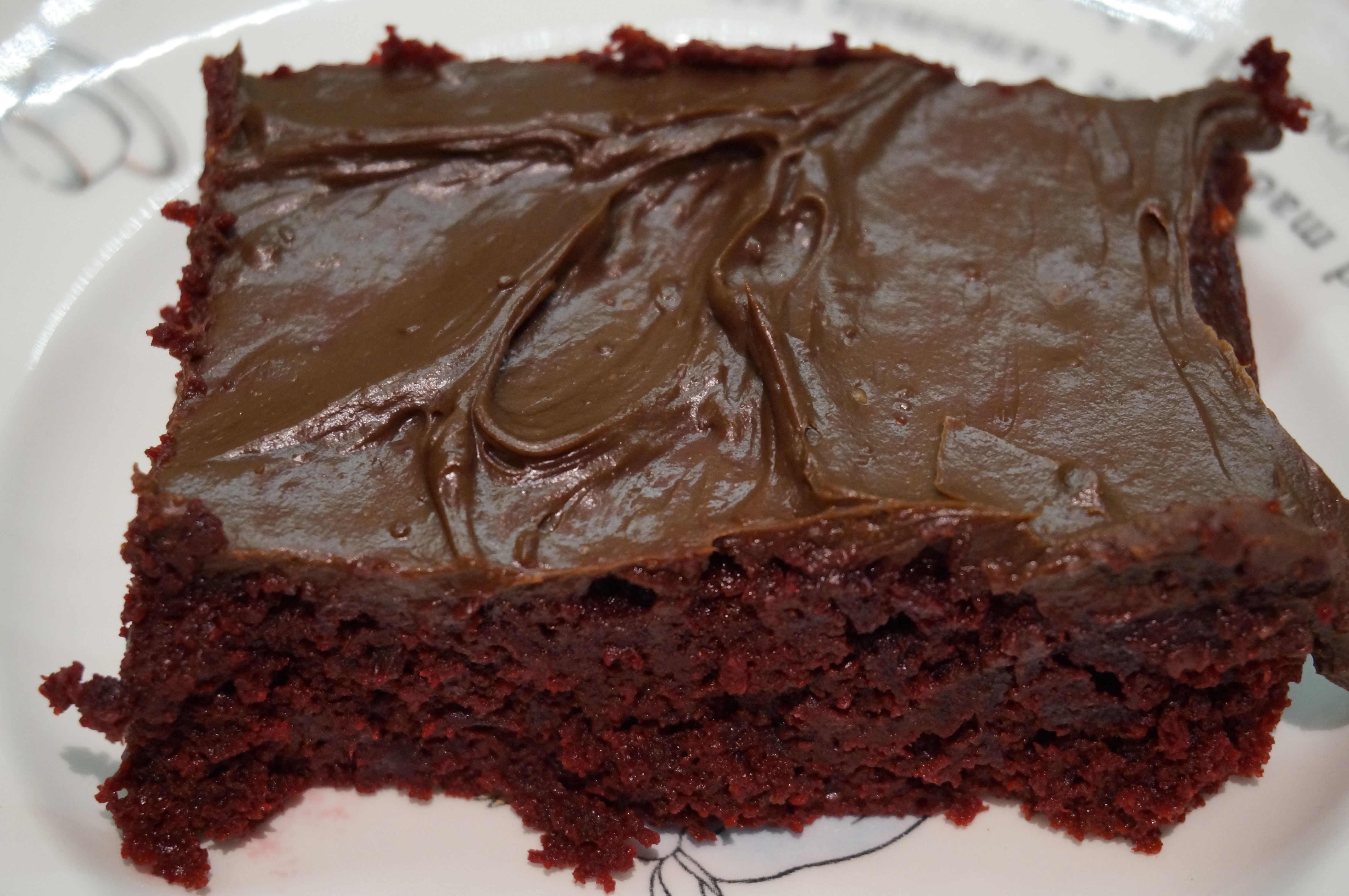 Ганаш сливки шоколад масло. Шоколадный ганаш. Пирог с шоколадом и сливками. Шоколадный торт Эстетика. Шоколадные торты названия.