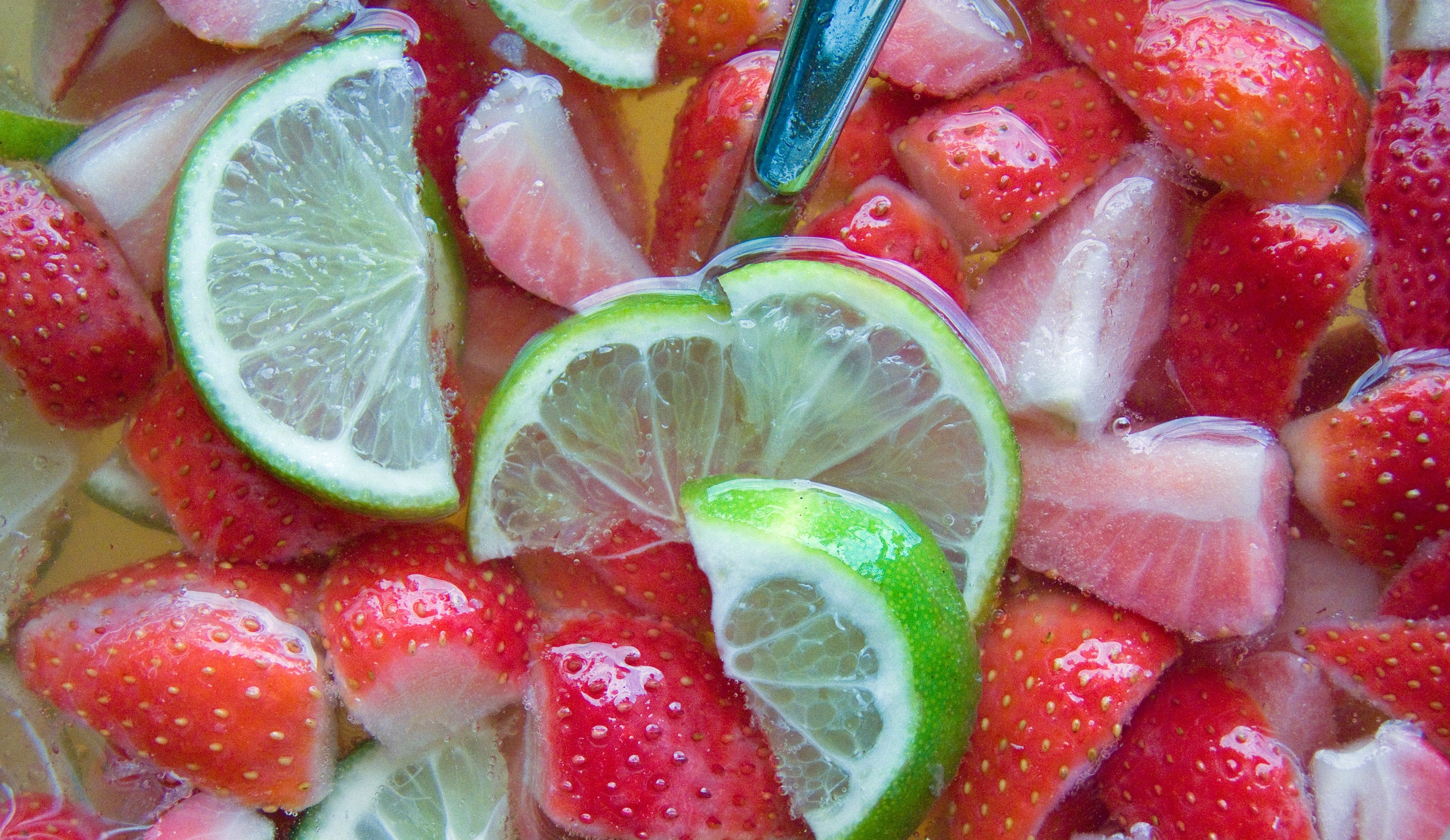 strawberry fruit and lemon