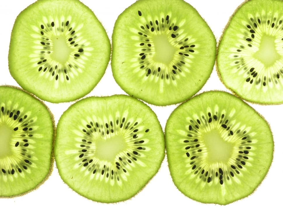 sliced kiwi fruit preview