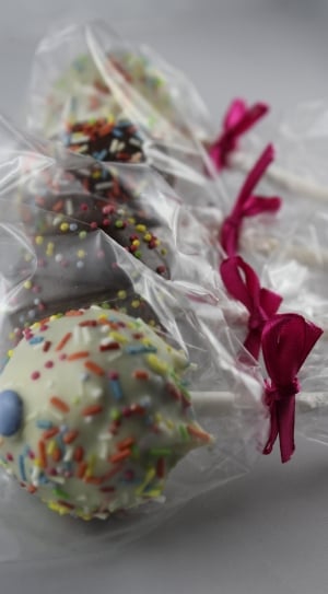 chocolate balls with sprinkles thumbnail
