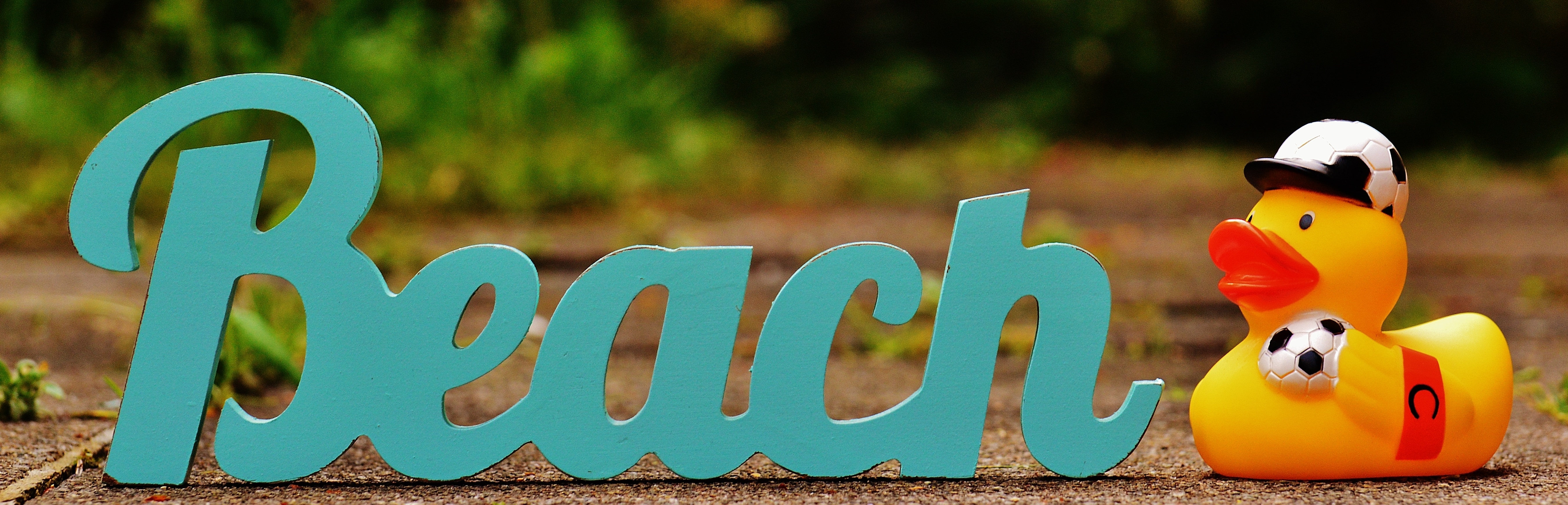 blue beach free standing letters
