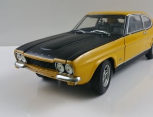 black and yellow classic car die-cast thumbnail