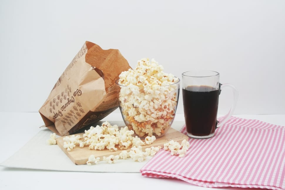 clear glass mug and popcorn preview