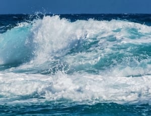 Wave, Foam, Spray, Energy, Bubbles, sea, wave thumbnail