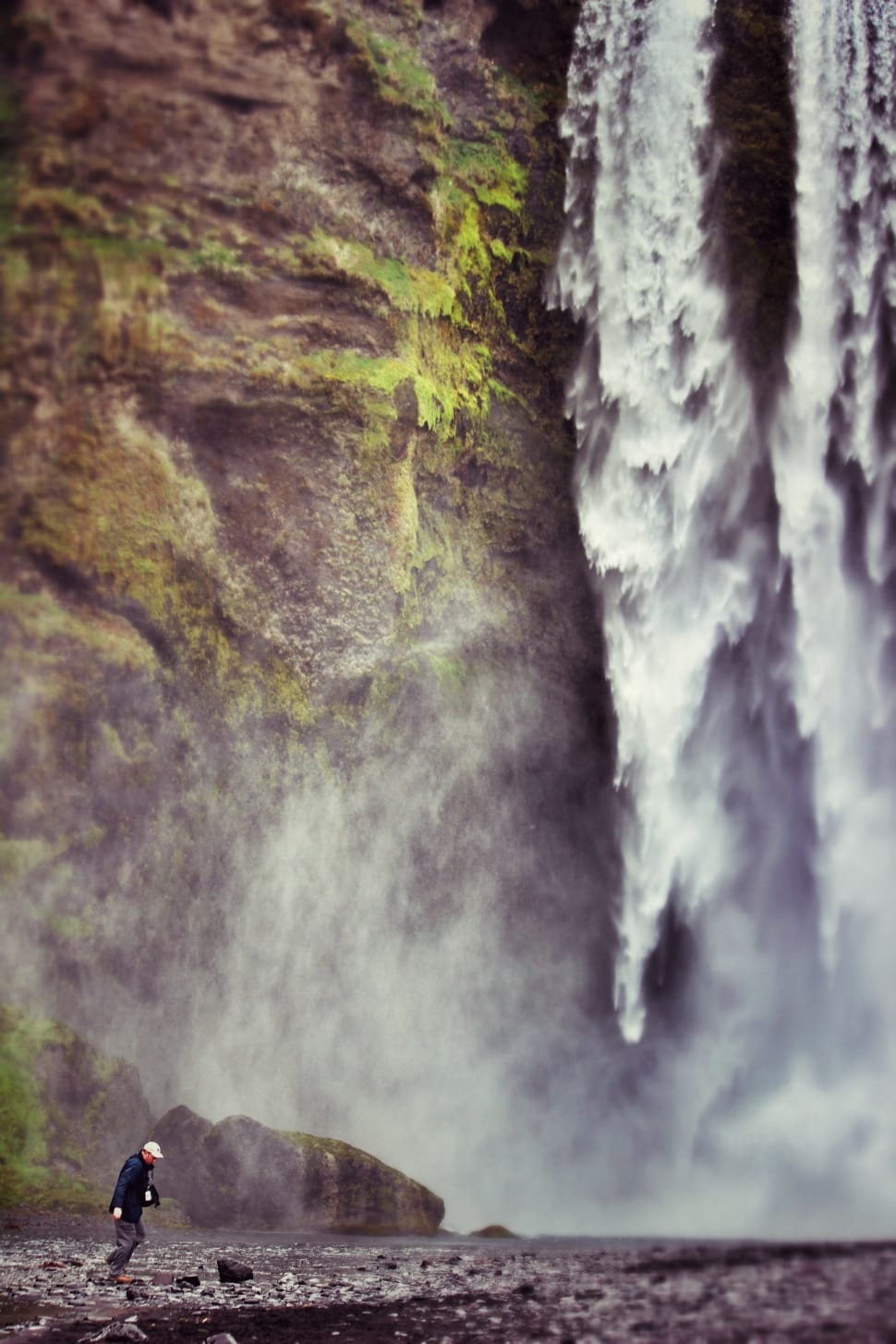 skogafoss waterfall preview