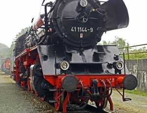 red and black 41114409 locomotive thumbnail