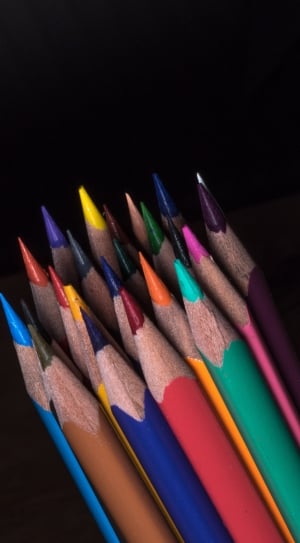coloring pencil set thumbnail