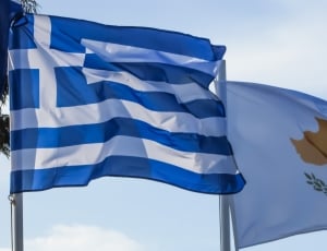 blue and white country flag thumbnail