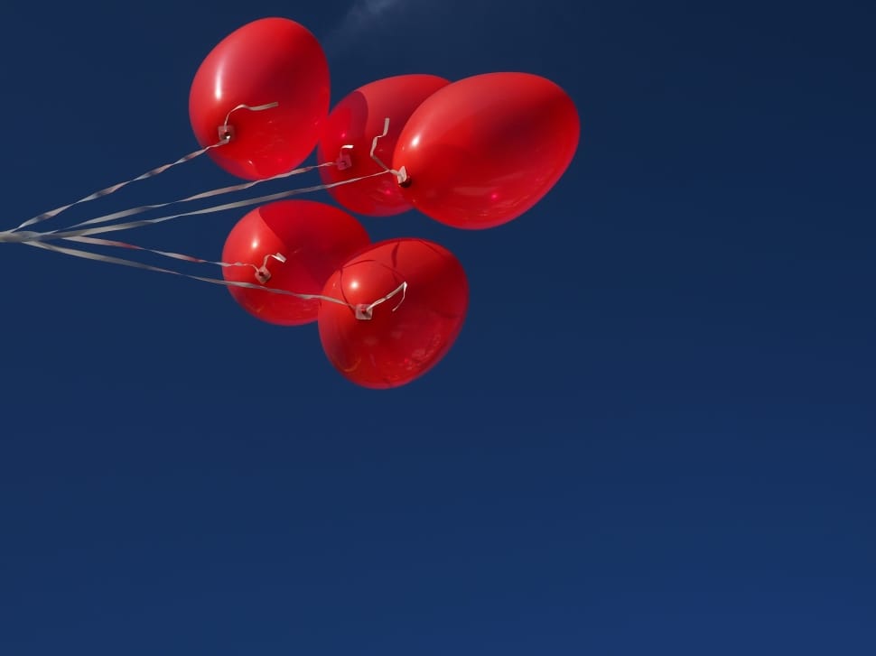 red ballon lot preview