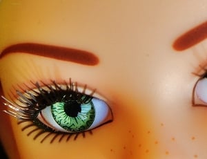 Women's green eyes illustration thumbnail