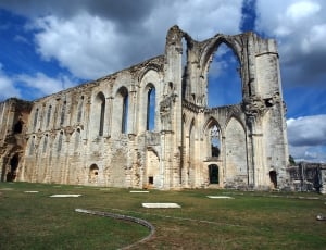 Maillezais Cathedral, old ruin, history thumbnail