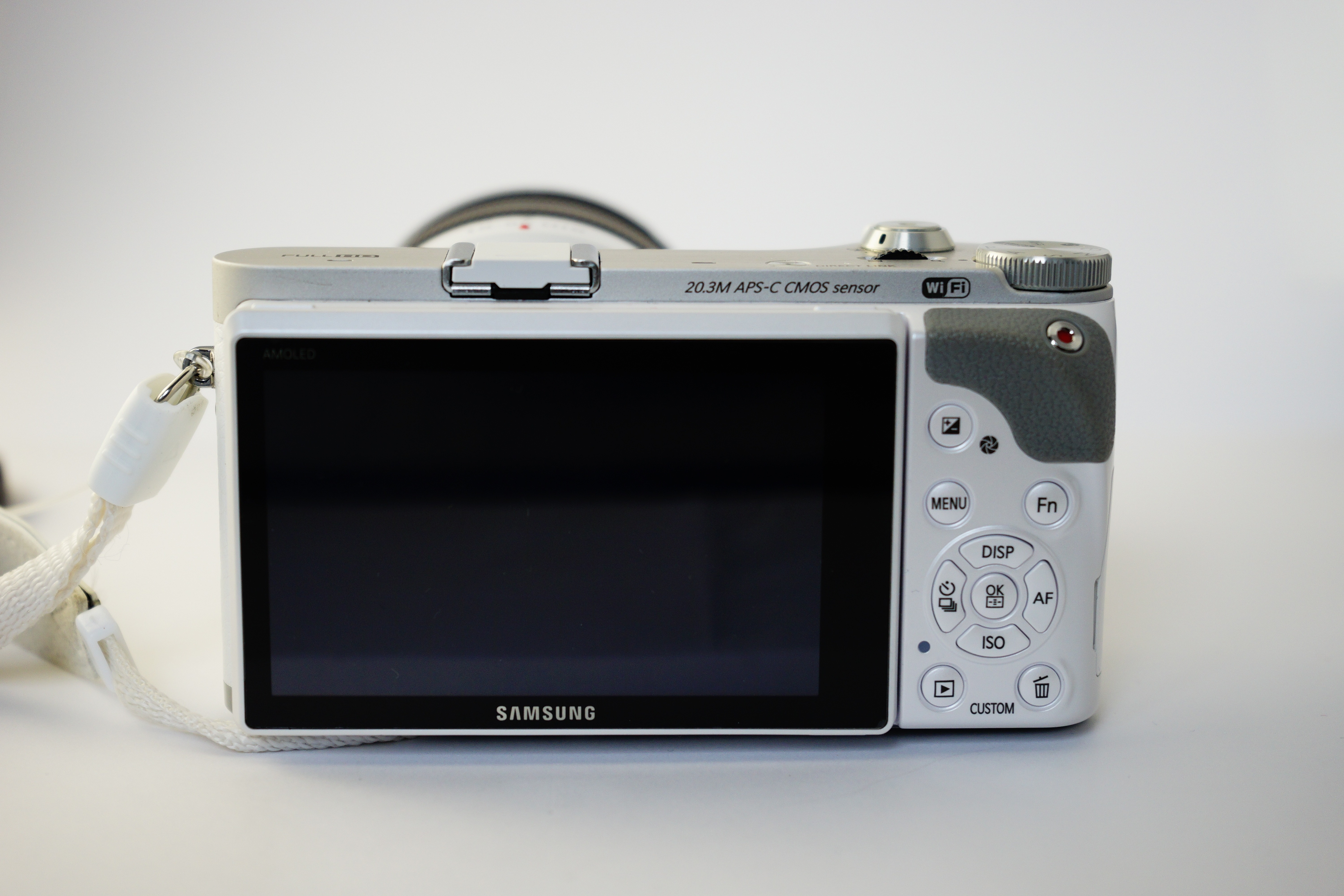 gray and white samsung digital camera