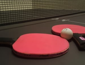 red and black table tennis set thumbnail