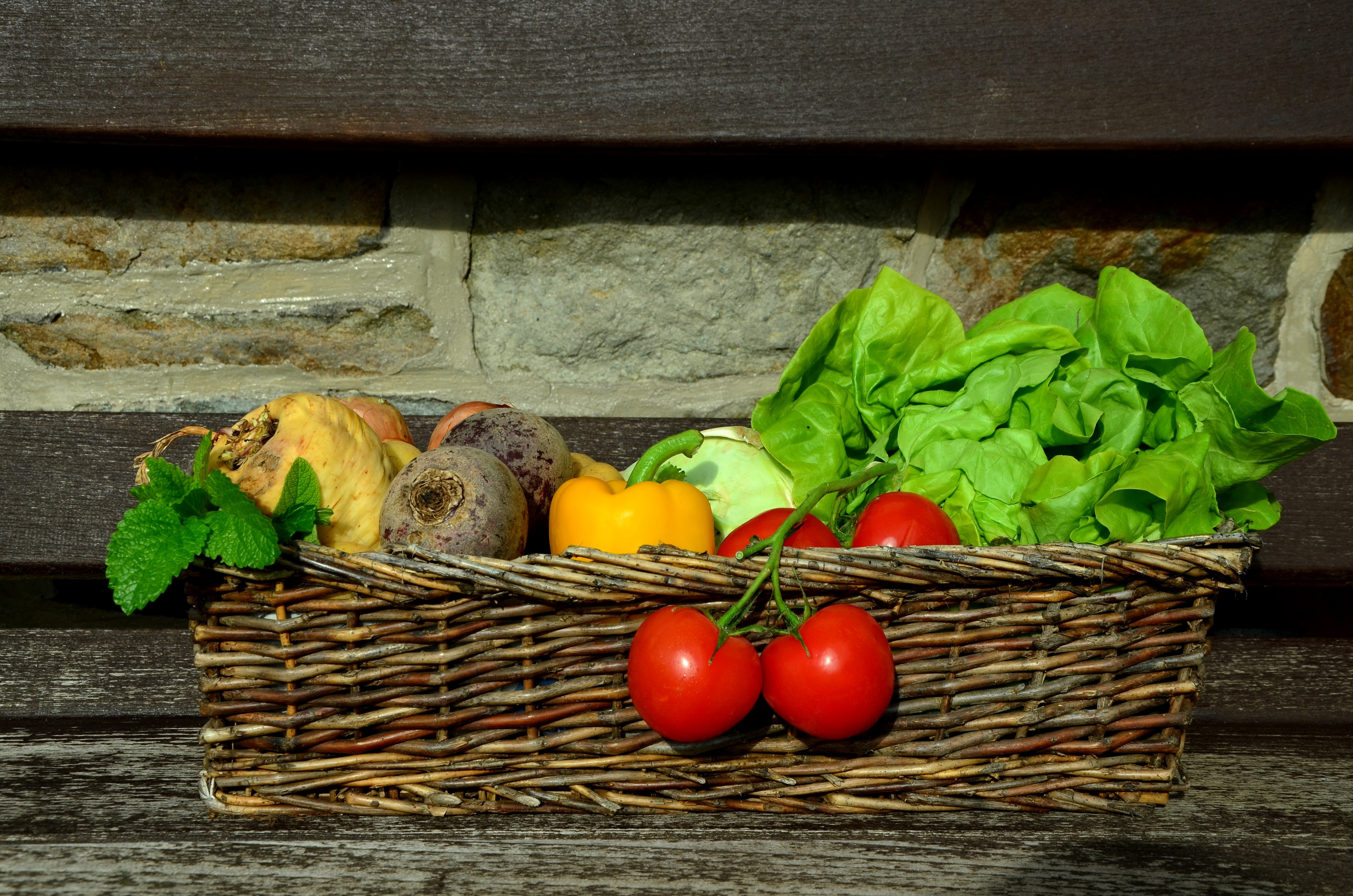 Vegetables, Salad, Tomatoes, vegetable, food and drink