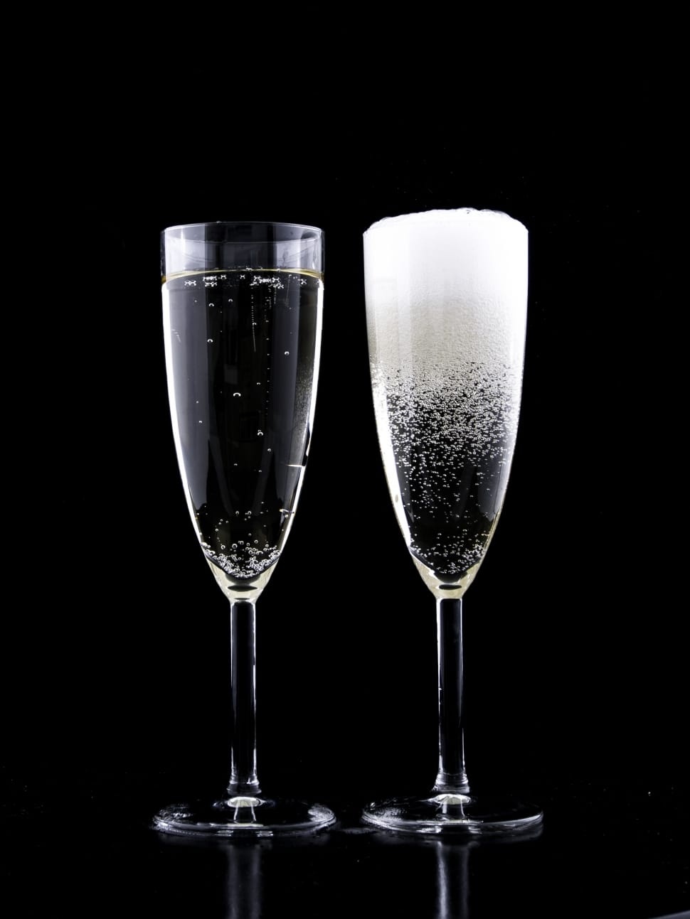 clear champagne flutes preview