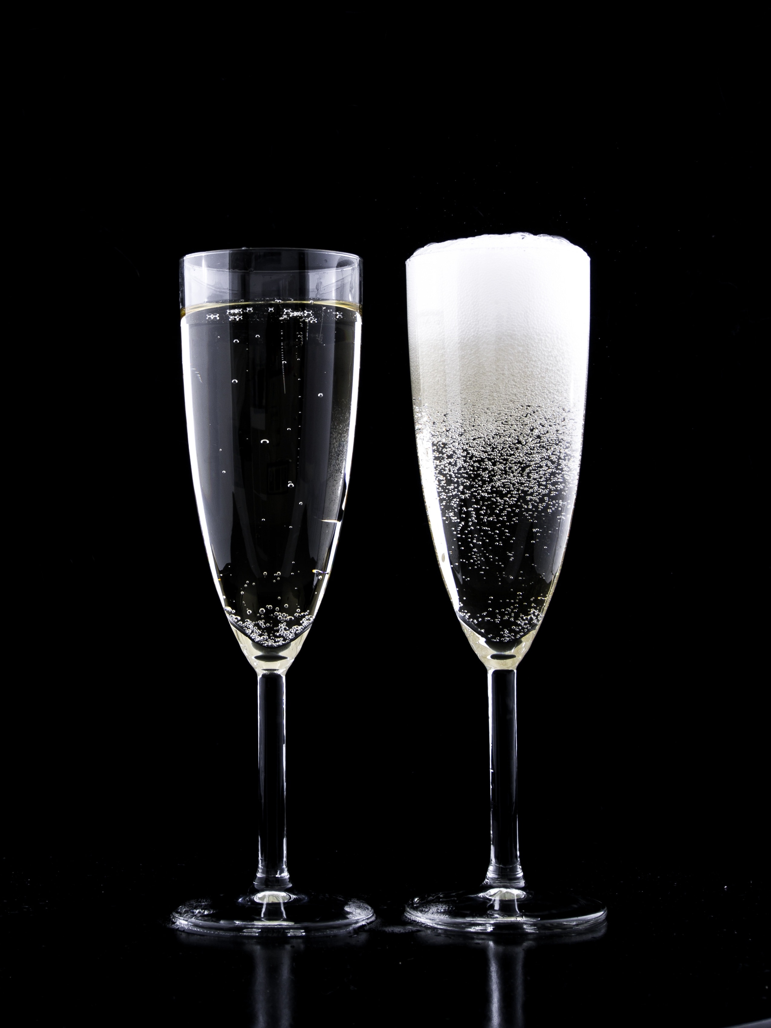 clear champagne flutes
