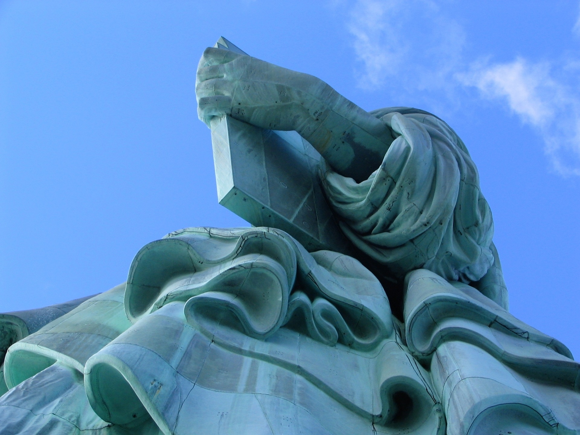 statue of liberty low angle photo