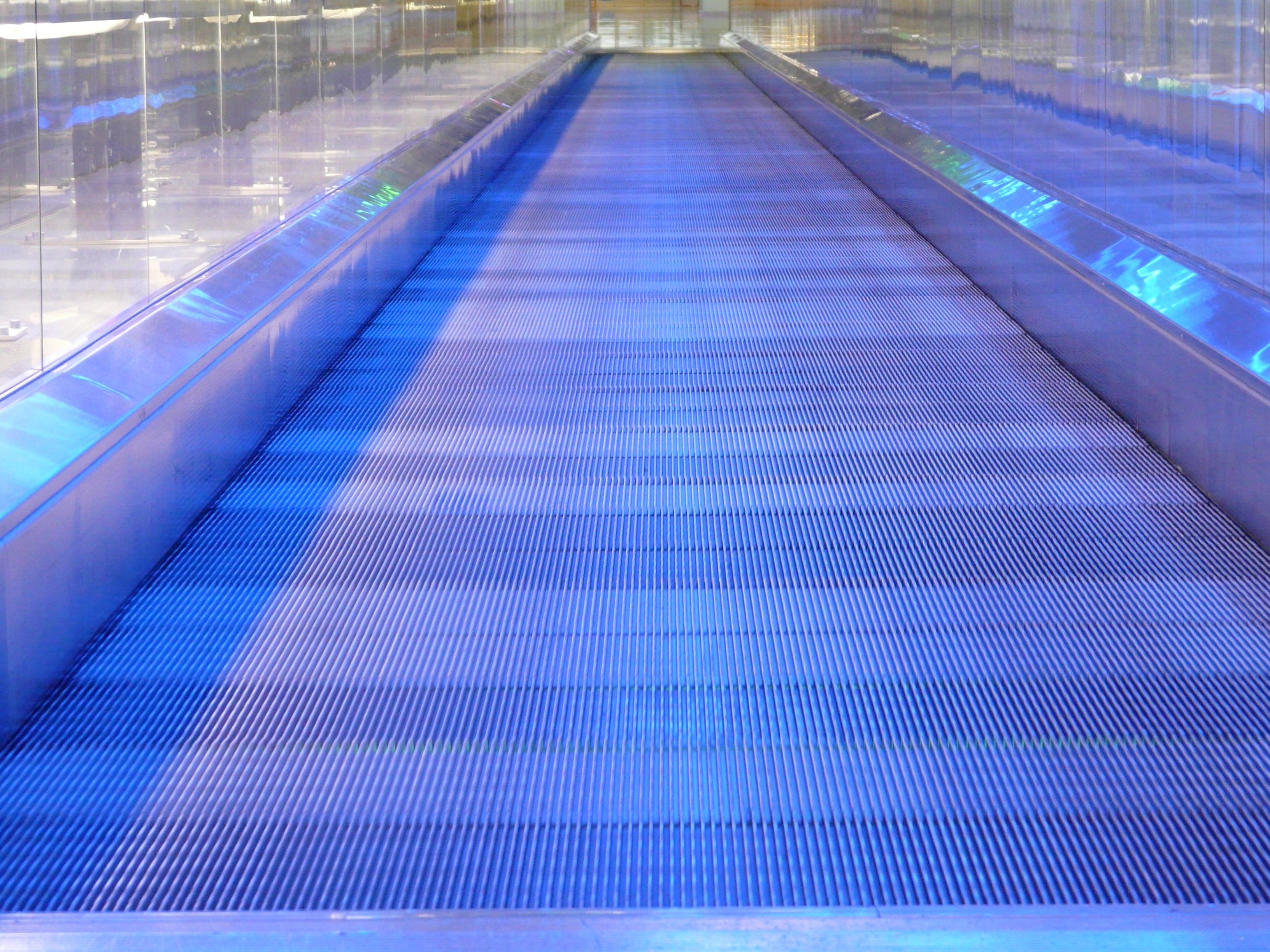 Moving Walkway, Metal Segments, swimming pool, blue