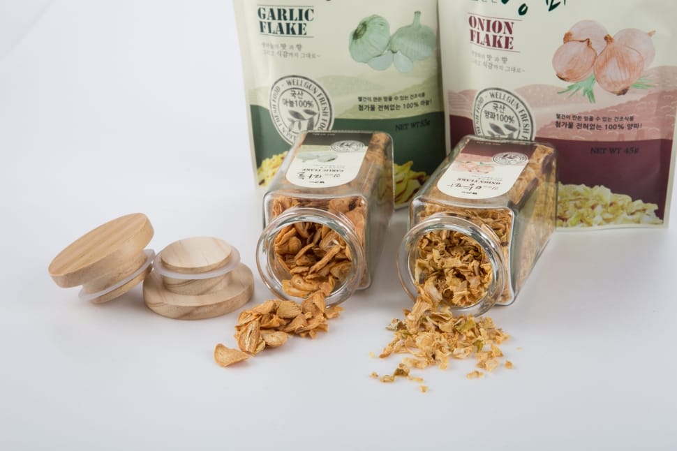 garlic and onion flakes preview