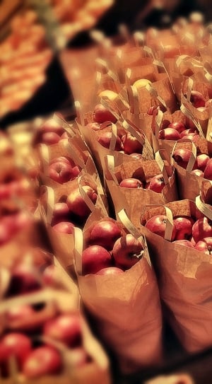apples in brown bag thumbnail