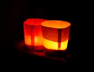 2 red table lamps thumbnail
