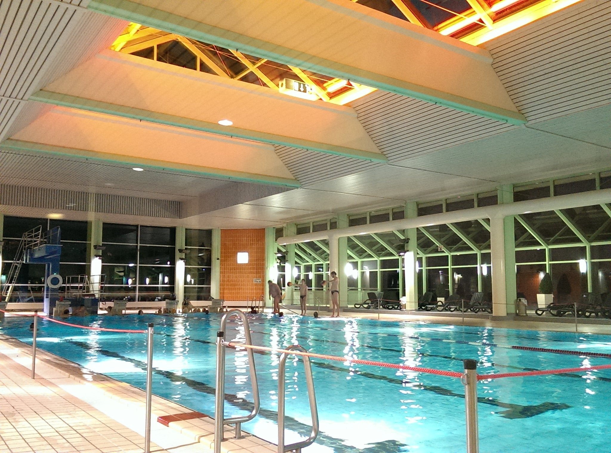 Indoor Swimming Pool, Swimming Pool, swimming pool, reflection