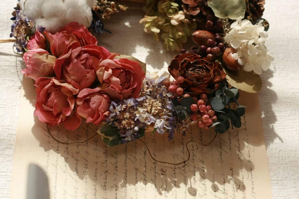 red brown and white floral wreath preview