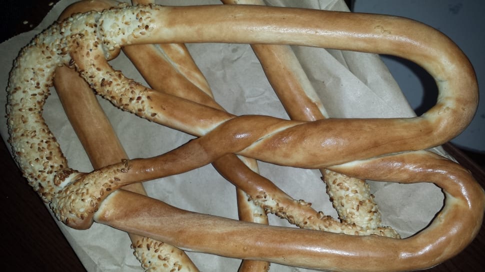 pretzel bread preview