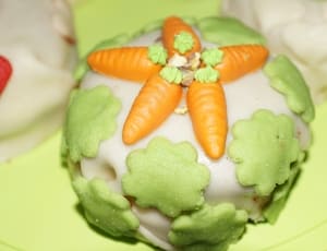 green orange and white round carrot cake thumbnail