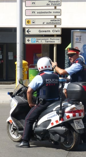 Motorcycle, Guard, Indications, Police, only men, helmet thumbnail