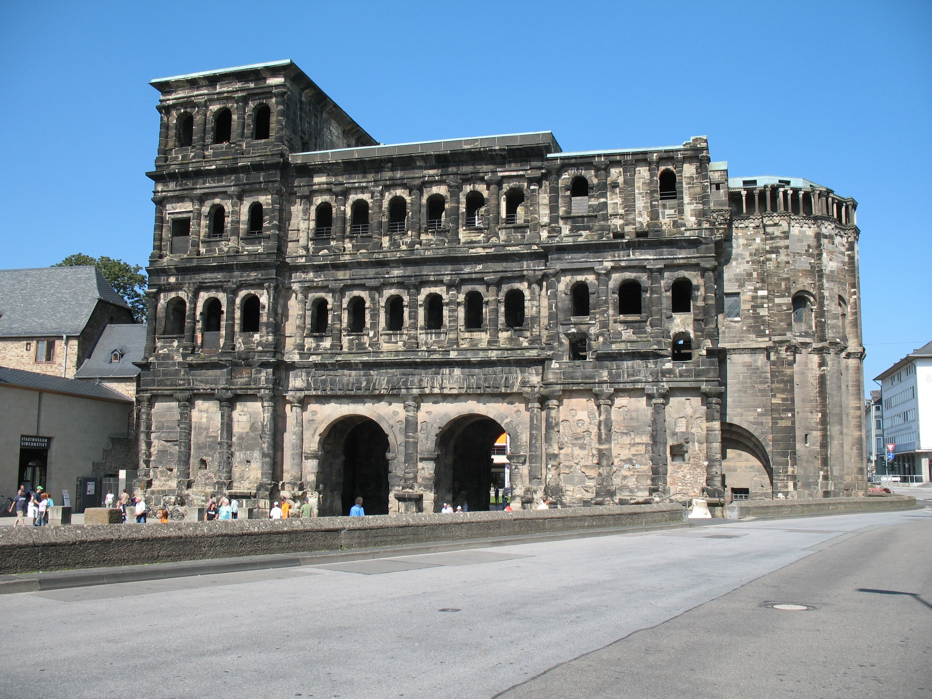 Trier, Mosel, Porta Nigra, architecture, history
