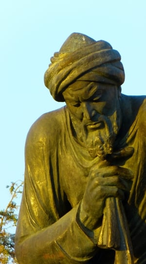 man wearing turban statue thumbnail
