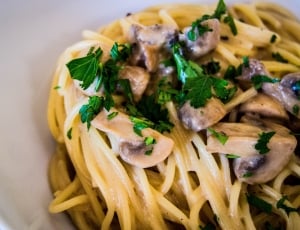pasta with mushrooms and leaves thumbnail